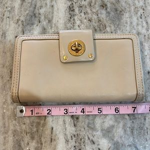 Marc Jacobs off white leather wallet